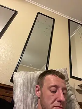 biggzee6 online show from 10.29.25