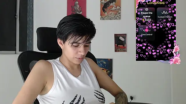 Snapshot of Dha_lia0 chatting on 05.14.26 Dha lia0 online show from 05.14.26