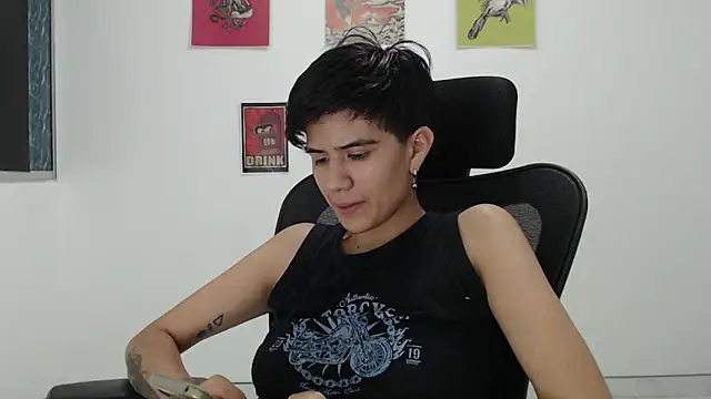 Snapshot of Dha_lia0 chatting on 05.28.26 Dha lia0 online show from 05.28.26