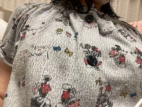 Snapshot of riri_riri_jp chatting on 09.17.25 riri riri jp online show from 09.17.25