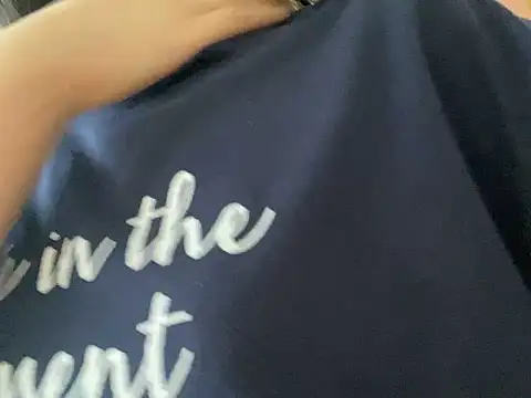 Snapshot of riri_riri_jp chatting on 09.28.25 riri riri jp online show from 09.28.25