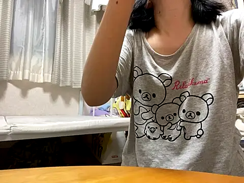 Snapshot of riri_riri_jp chatting on 09.30.25 riri riri jp online show from 09.30.25