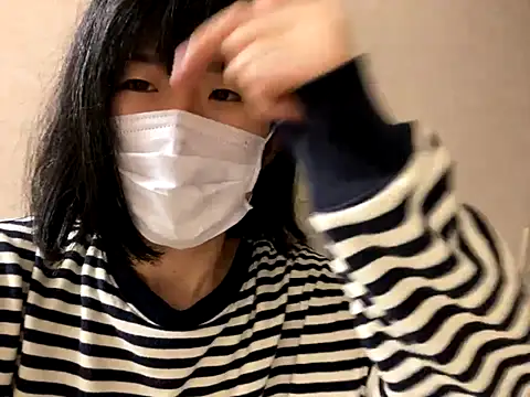 Snapshot of riri_riri_jp chatting on 10.12.25 riri riri jp online show from 10.12.25