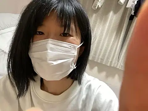 Snapshot of riri_riri_jp chatting on 10.28.25 riri riri jp online show from 10.28.25