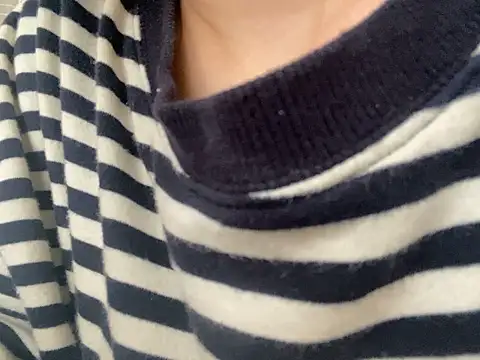 Snapshot of riri_riri_jp chatting on 11.01.25 riri riri jp online show from 11.01.25