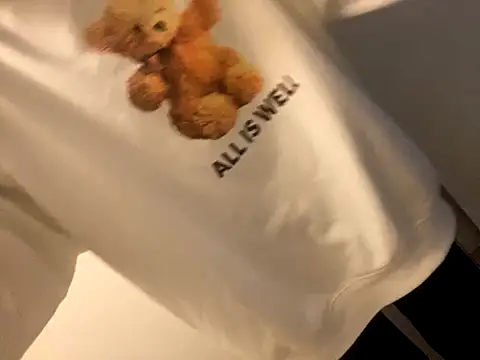 Snapshot of riri_riri_jp chatting on 11.04.25 riri riri jp online show from 11.04.25