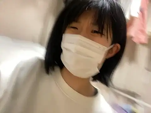 Snapshot of riri_riri_jp chatting on 11.13.25 riri riri jp online show from 11.13.25