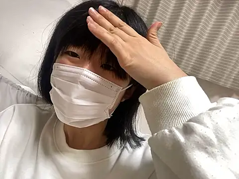 Snapshot of riri_riri_jp chatting on 11.14.25 riri riri jp online show from 11.14.25