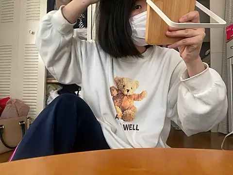 Snapshot of riri_riri_jp chatting on 11.17.25 riri riri jp online show from 11.17.25