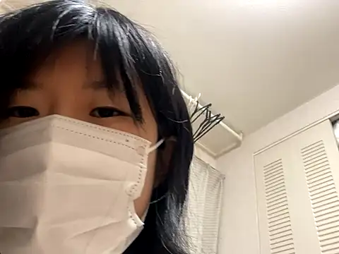 Snapshot of riri_riri_jp chatting on 11.25.25 riri riri jp online show from 11.25.25