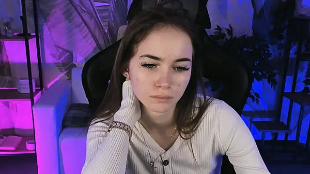 DakotaaJohnnson online show from 02.08.25