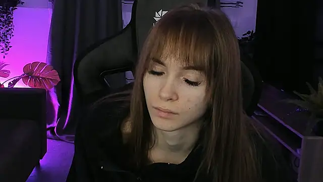 DakotaaJohnnson online show from 02.25.25