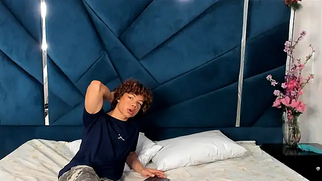 Snapshot of DanteAndKyle chatting on 02.07.25 DanteAndKyle online show from 02.07.25