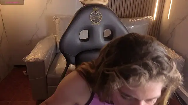 Snapshot of Kitten_Cam chatting on 12.16.25 Kitten Cam online show from 12.16.25