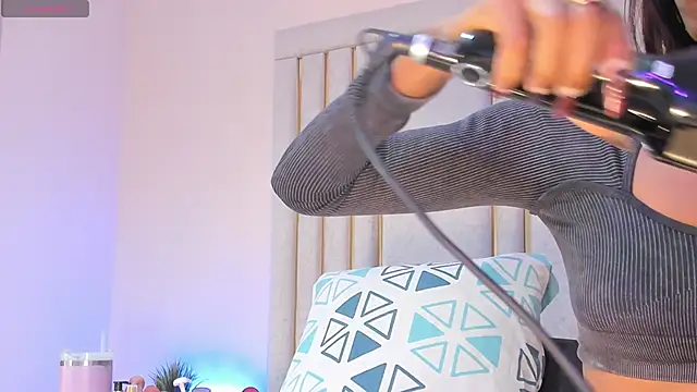 Liincostelloo online show from 10.24.25