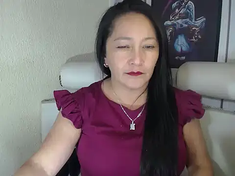 Snapshot of JULIANAWET69 chatting on 12.27.24 JULIANAWET69 online show from 12.27.24
