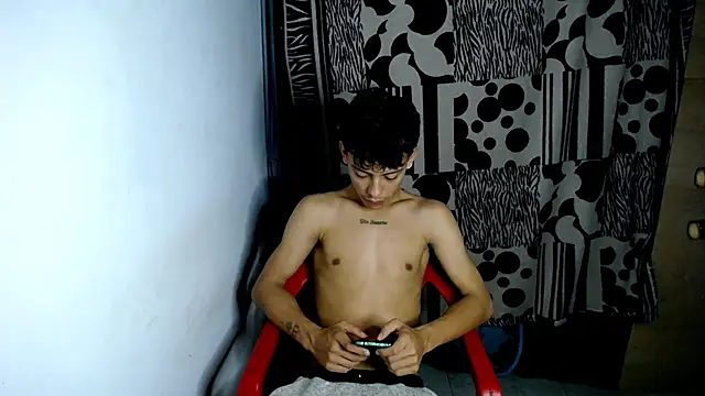 Maicol Garcia online show from 01.26.25