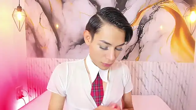 JackeOwens online show from 10.04.25