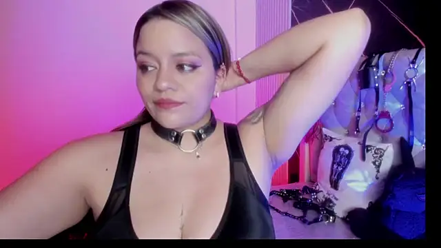 victoria  floyd online show from 09.10.25