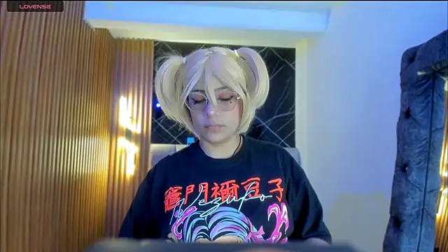 Hiraku dl online show from 11.20.25