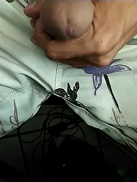 Snapshot of marcello69sexo chatting on 02.13.25 marcello69sexo online show from 02.13.25