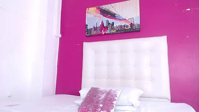 tinyy whore18 online show from 09.27.25