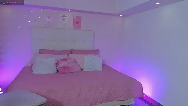 ScarlettDreamss7 online show from 11.02.25