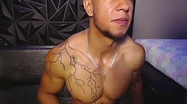 Snapshot of Jacob_Beckett chatting on 02.15.25 Jacob Beckett online show from 02.15.25