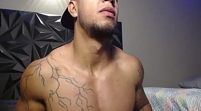 Snapshot of Jacob_Beckett chatting on 02.21.25 Jacob Beckett online show from 02.21.25