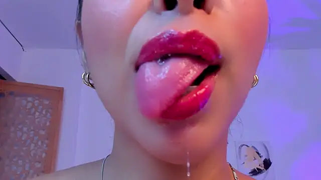 sophierooy22 online show from 03.14.25