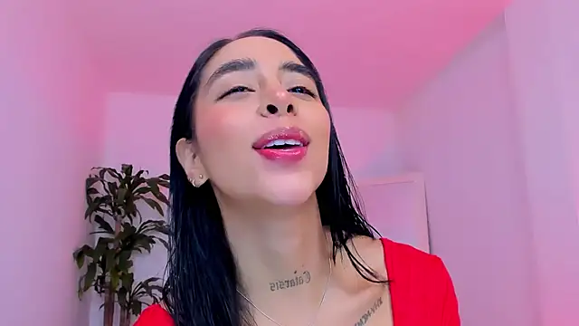 sophierooy22 online show from 04.30.26