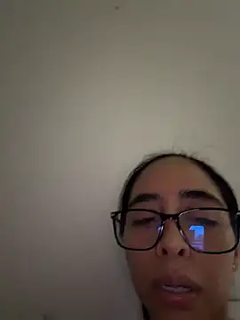 Snapshot of sophierooy22 chatting on 06.22.26 sophierooy22 online show from 06.22.26
