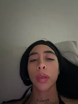 Snapshot of sophierooy22 chatting on 06.23.26 sophierooy22 online show from 06.23.26