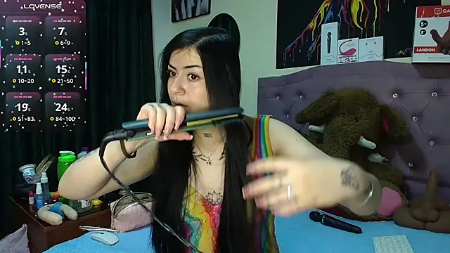 Snapshot of Emmie_Hot chatting on 07.03.26 Emmie Hot online show from 07.03.26