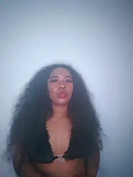 zoelily online show from 01.20.25
