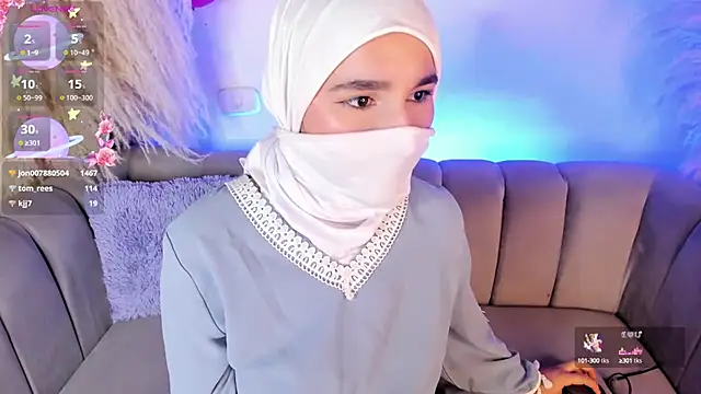 Snapshot of Ayha_khalaf chatting on 02.23.25 Ayha khalaf online show from 02.23.25