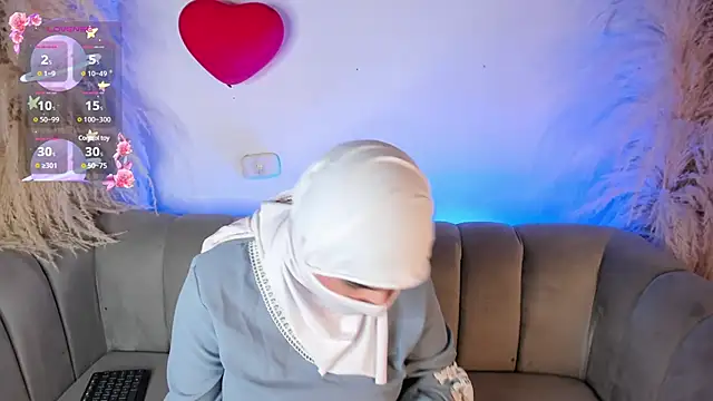 Snapshot of Ayha_khalaf chatting on 02.26.25 Ayha khalaf online show from 02.26.25