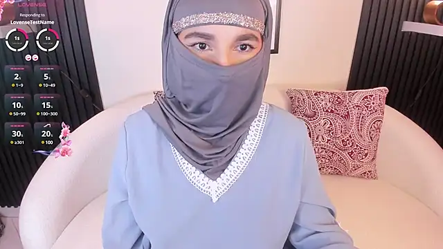 Snapshot of Ayha_khalaf chatting on 03.07.25 Ayha khalaf online show from 03.07.25