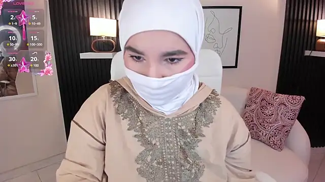 Snapshot of Ayha_khalaf chatting on 03.19.25 Ayha khalaf online show from 03.19.25