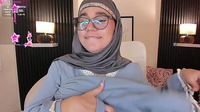 Snapshot of Ayha_khalaf chatting on 03.20.25 Ayha khalaf online show from 03.20.25