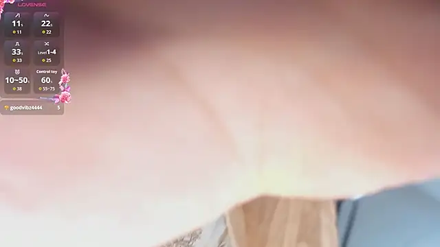 Snapshot of Ayha_khalaf chatting on 09.11.25 Ayha khalaf online show from 09.11.25