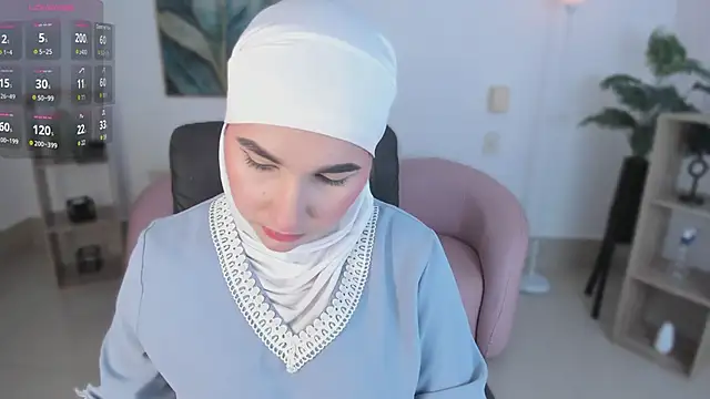 Snapshot of Ayha_khalaf chatting on 11.09.25 Ayha khalaf online show from 11.09.25