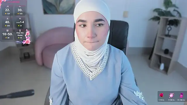 Snapshot of Ayha_khalaf chatting on 11.16.25 Ayha khalaf online show from 11.16.25