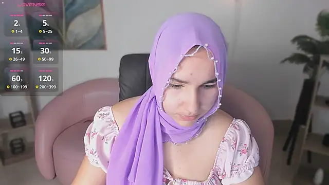 Snapshot of Ayha_khalaf chatting on 12.03.25 Ayha khalaf online show from 12.03.25