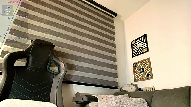 love sharol  online show from 10.25.25