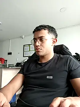 Snapshot of Thonny-becker chatting on 02.09.25 Thonny-becker online show from 02.09.25