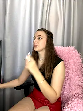 Snapshot of LillyFan-X chatting on 10.18.25 LillyFan-X online show from 10.18.25