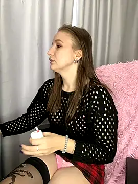 LillyFan-X online show from 11.03.25