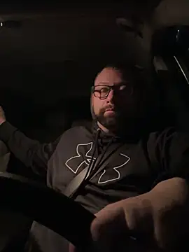 Snapshot of Dadbod4you chatting on 03.09.25 Dadbod4you online show from 03.09.25