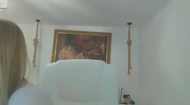 Snapshot of EllyaDiamond chatting on 01.25.25 EllyaDiamond online show from 01.25.25